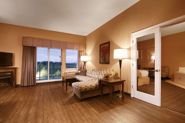 Hotel BW PLUS MISSION CITY LODGE